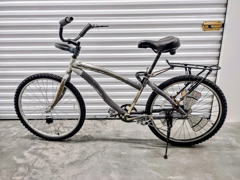 Bike Bicycle 7th Street and Maryland in Phoenix SEE PICTURES Bontrager Axium Schwinn Dynacraft 