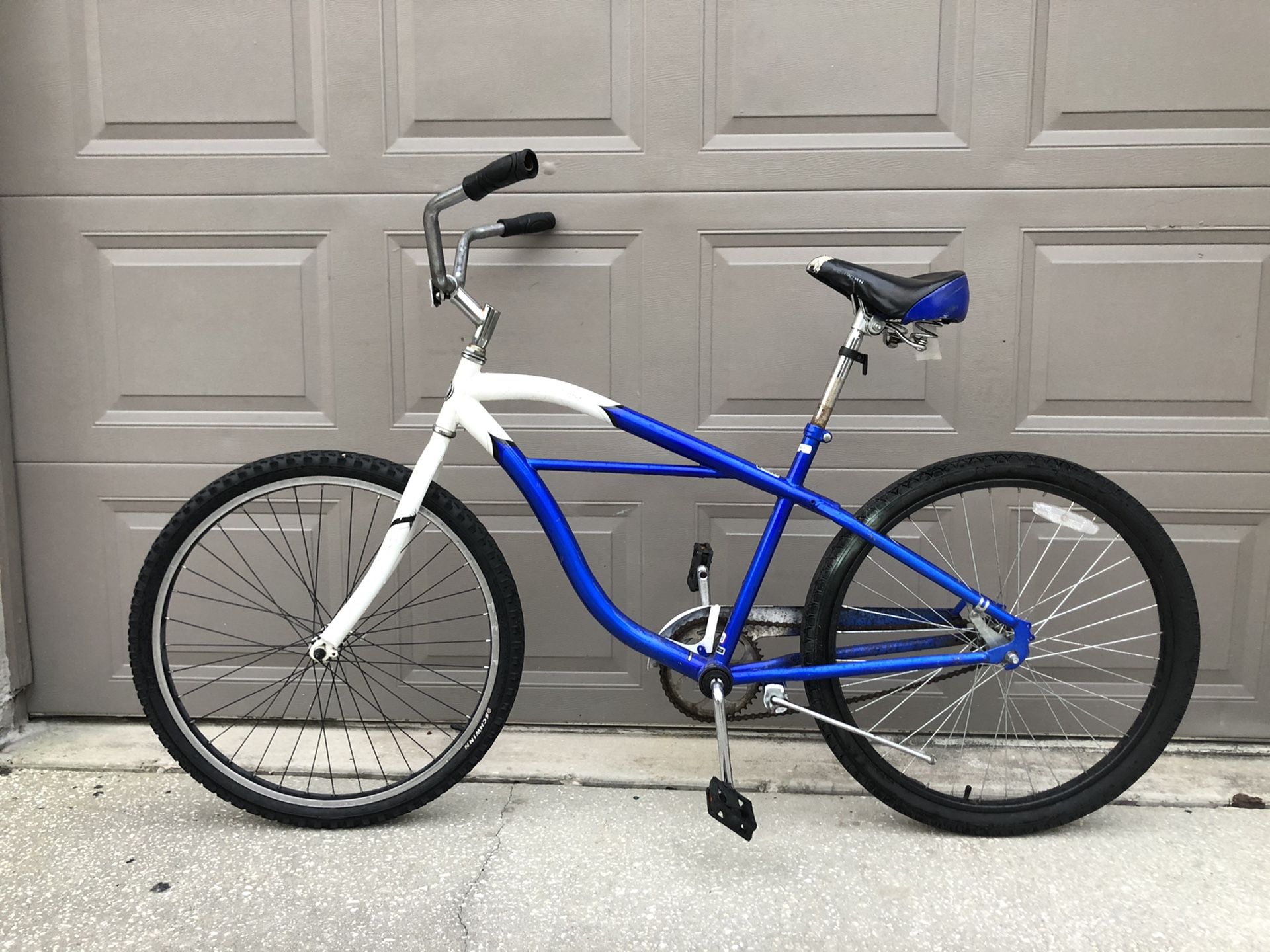 Schwinn Cruiser Bicycle ($300 brand new!)