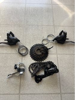 MTB Shimano Group set Deore,Acera, V-Brake,8-Speed HG Cassette 11-32T, FD Clamp 31.8 Top pull