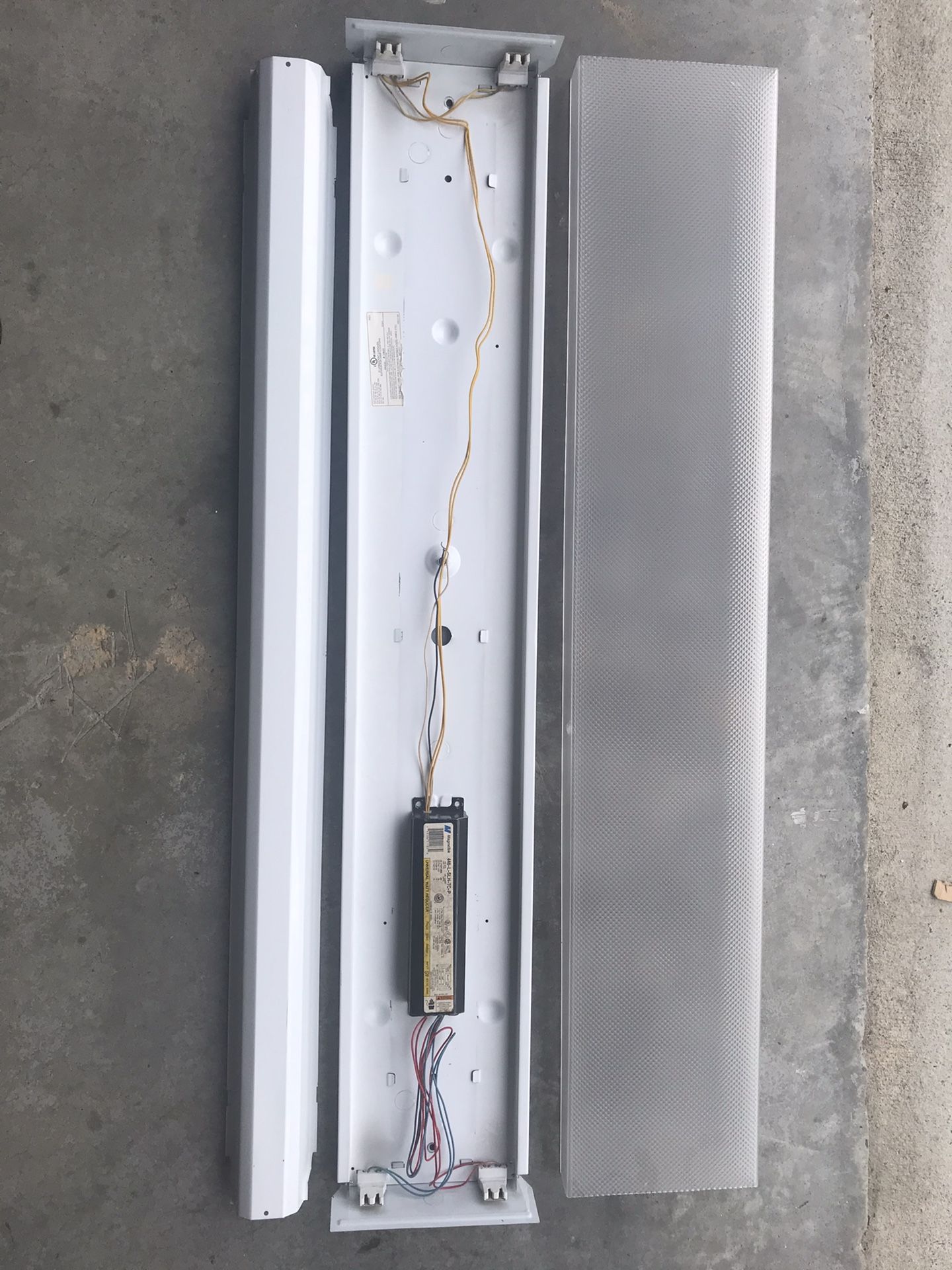 Lithonia light fixture