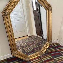 Vintage Windsor Art  Gold Finish Octagon Wall Mirror