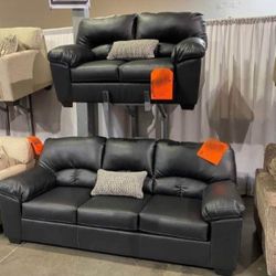 Brazoria Puffy Poly Fiber Sofa And Loveseat Black✅ New Brand 🤩 On Display 🏠2 Piece Living Room Set👌