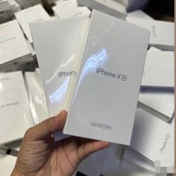 iPhone XR Unlocked With Warranty 