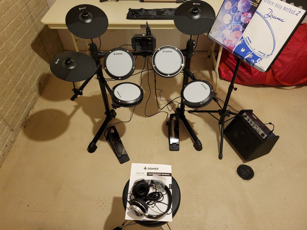 Donner DED-80 Electronic Drum Set with 4 Quiet Mesh Pads, 180+ Sounds, 2 Pedals, Throne, Headphones, Sticks, and Melodics Lessons

