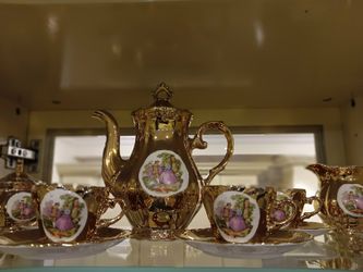 Madonna Teapot Set For 6