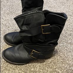 Women’s Black Boots 