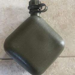 2 Qt. Water Canteen/Bladder