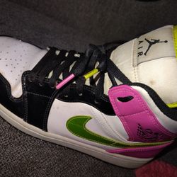 size   9, Nike Air Jordan, fuchsia black and white green and blue