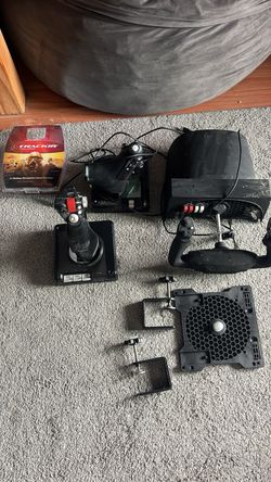 Flight simulator gear