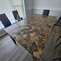 Dinning table