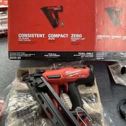 Milwaukee M18 FUEL 18-Volt Lithium-Ion Brushless Cordless Gen II 15-Gauge Angled Finish Nailer (Tool-Only)