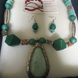 Turquoise Pendant Necklace 