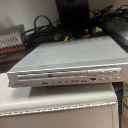 CyberHome CH-DVD 300 progressive-scan DVD player