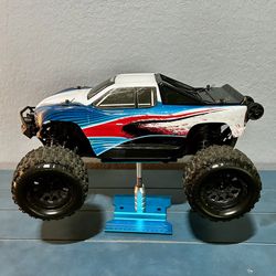 Team Associated MT10 RC Truck