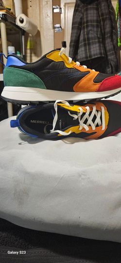 Merrell sneaker