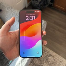 iPhone 15 Pro Max (Unlocked)