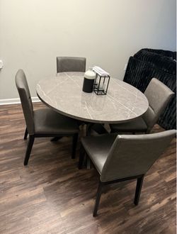 Kitchen table 200 obo