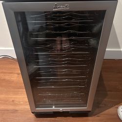 Avanti Wine Fridge