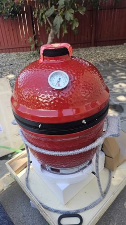 New Kamado Joe Jr Kamado Grill