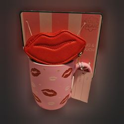 Kisses Cup & Lips Pouch