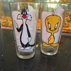 Vintage Tweety Bird - Sylvester Cartoon Collector Glasses