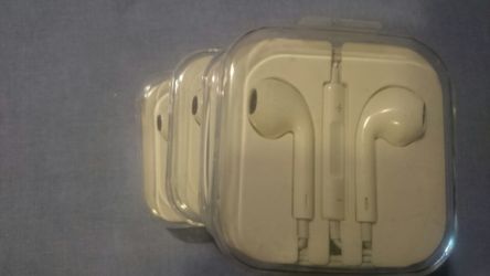 Apple earpod headphones