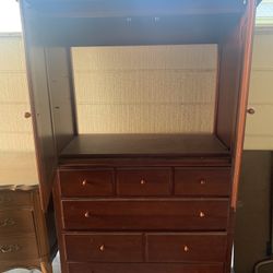 Thomasville Armoire 