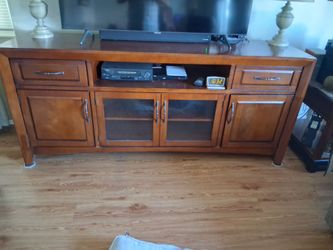 TV Console Center