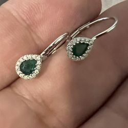 14k white gold natural emerald and diamond earrings
