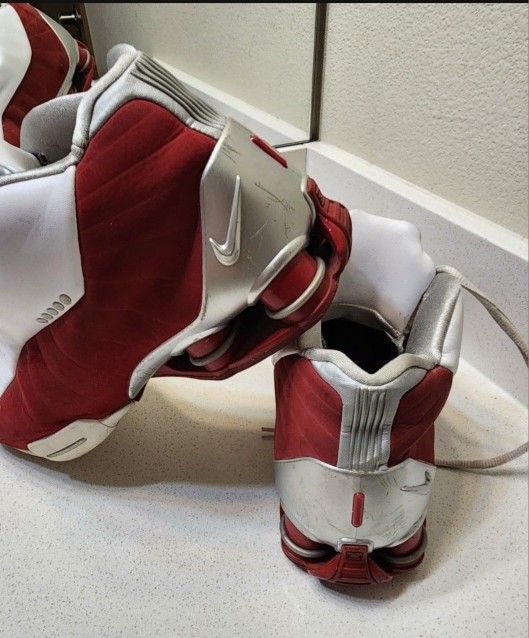 Nike Shox BB4 Retro Varsity Red 2019 size US 8, EUR 41, cm 28.