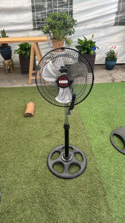 NU power - small 360 metal standing fan