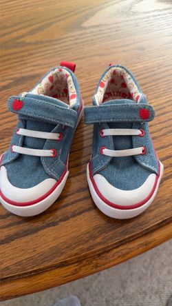 Little girls shoes-