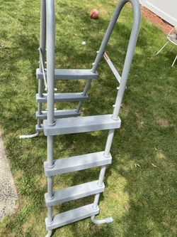 Pool Ladder
