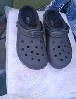 Men's Size 10 Crocs