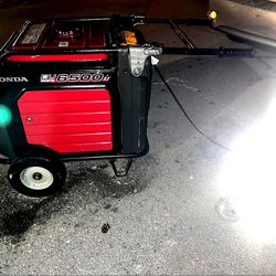 Honda EU6500is Quiet Inverter – Runs Great, Elec Start – $1,650 Firm