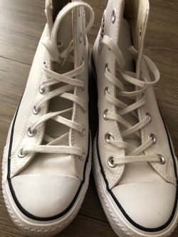 Converse Chuck Taylor All Star High Top Women’s Size 7 White Canvas