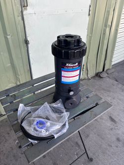 XtremepowerUS Automatic Chlorinator for Above Ground and Inground Pools, No Mains Connection, 9 lbs