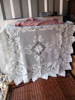 Table Covers Inbroded 