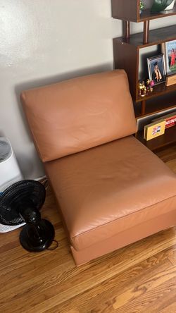 Couch brown