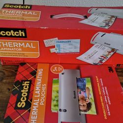 Laminator And Pack Of Laminator Pouches