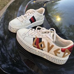 “Ace Embroidered Love” Gucci
