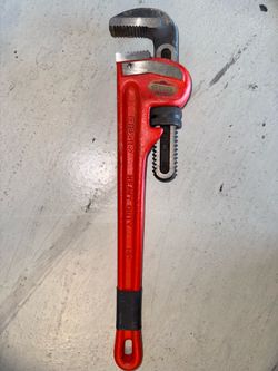 New RIDGID 18 Pipe Wrench