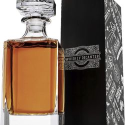 Whiskey Decanter with Glass Stopper, 25 oz (750 ml) Crystal Glass Decanter for Liquor
