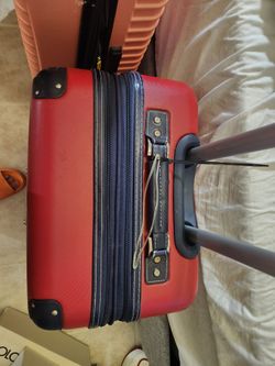 RED TOMMY HILFIGER SUITCASE