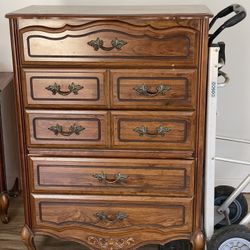 Dresser & Dresser With Mirror