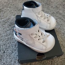 Infant Converse Size 4
