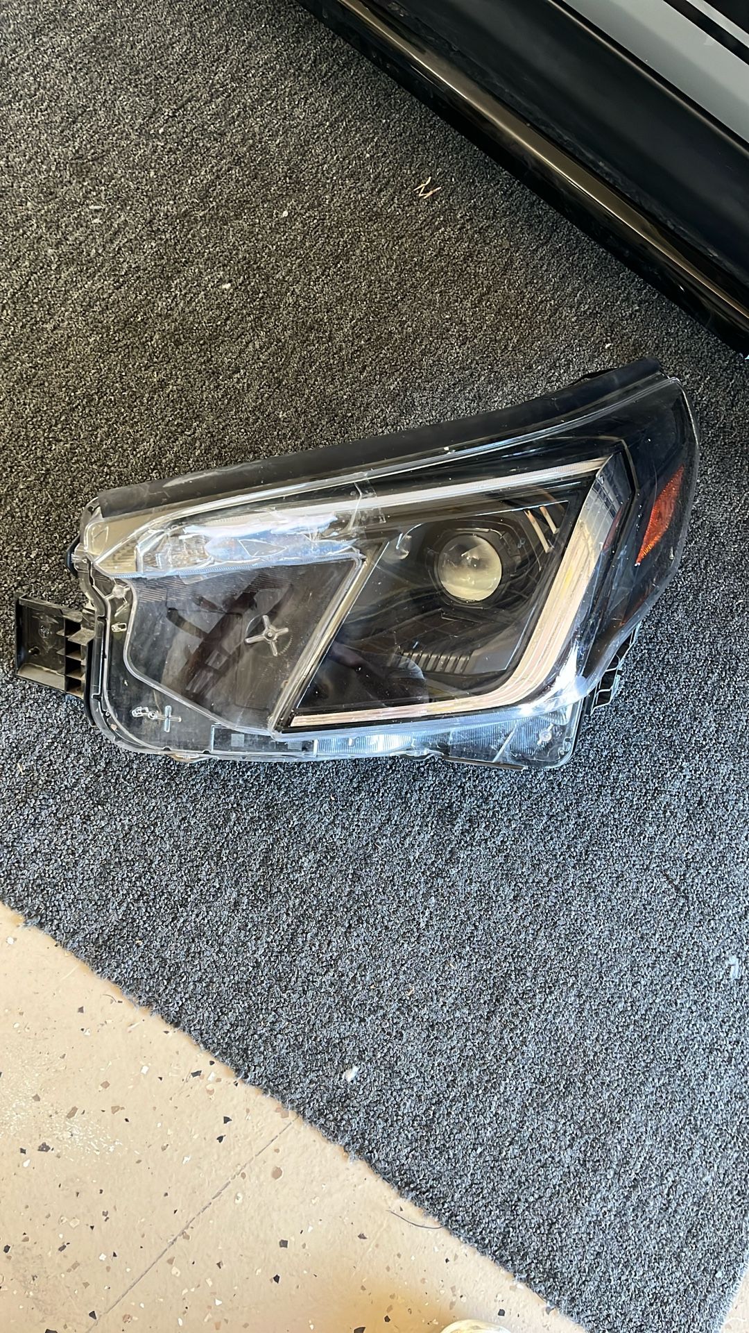 Subaru Forester Wilderness Headlight