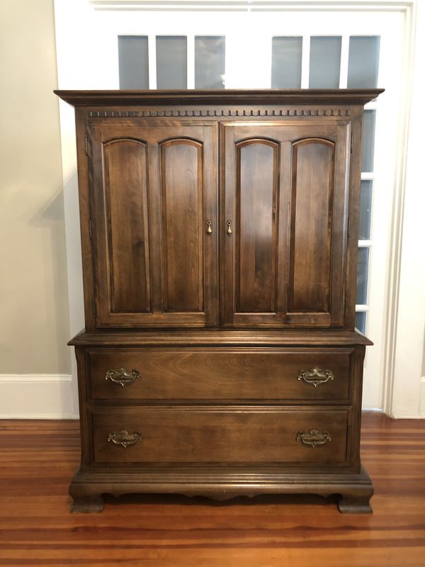 Vintage Ethan Allen Classic Manor Dresser and 2 Door Chest on Chest for
