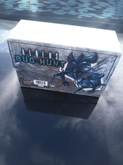Aliens bug hunt game by upper deck brand new sealed