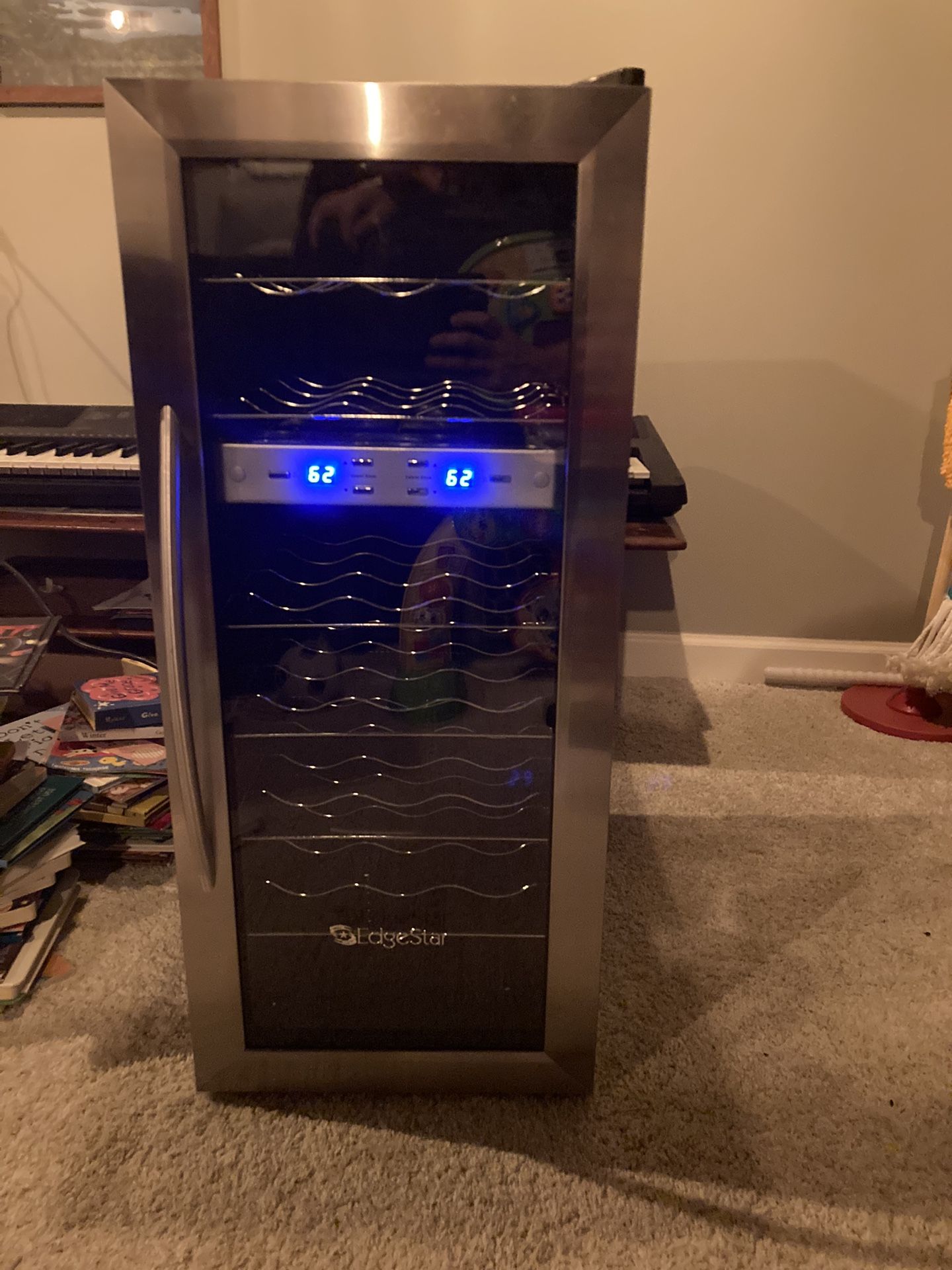 EdgeStar Dual Zone Wine Fridge LIKE NEW!!